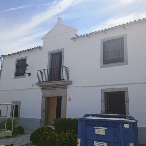 Las Ventajas de Pintar tu Fachada en Verano